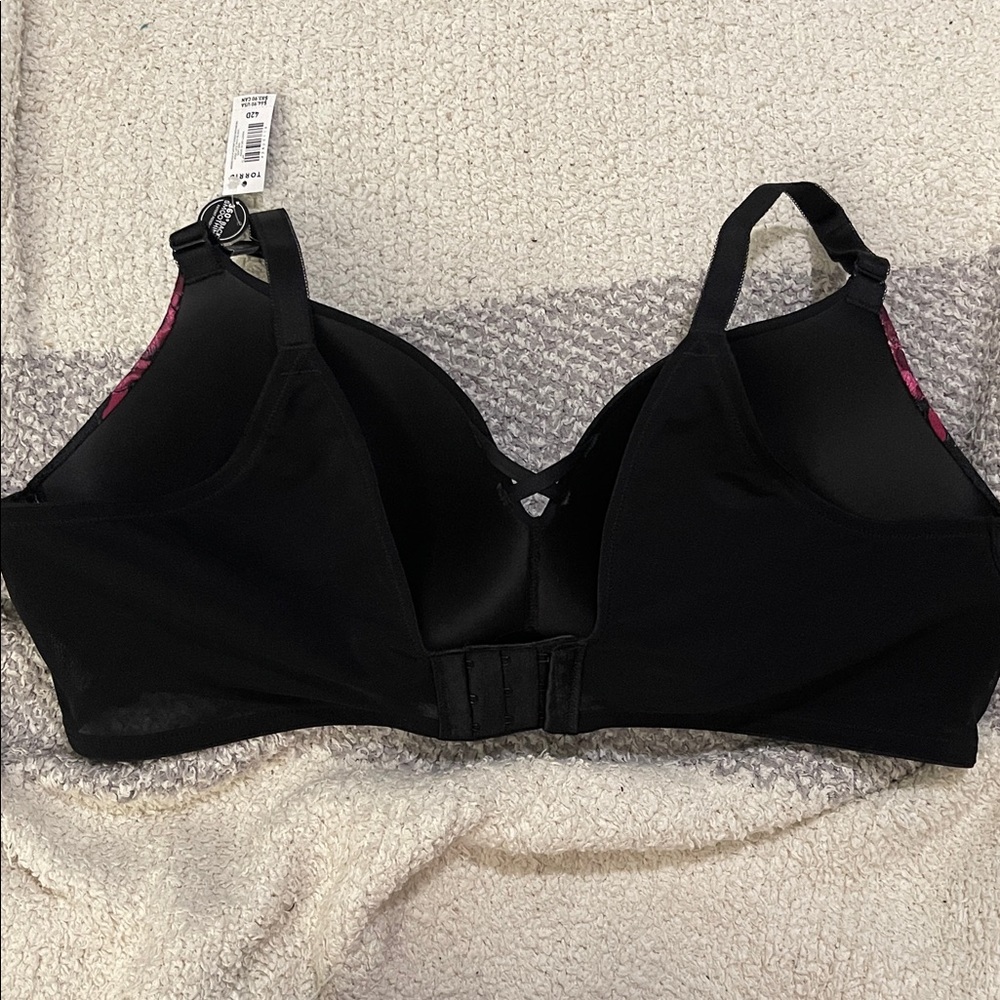 NWT- Torrid - 42D & 44C. Dream Wire-Free Push-Up - Picture 2 of 8